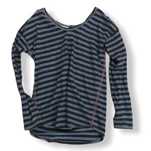 Gap navy & blue striped top with buttons on back m